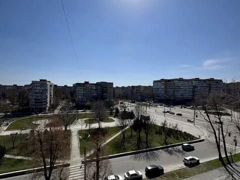 квартира за адресою Слави бульв., 8