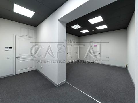 комерційна за адресою Ярославів Вал вул., 30/18