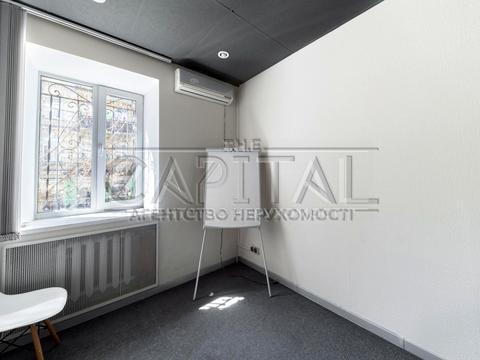 комерційна за адресою Ярославів Вал вул., 30/18