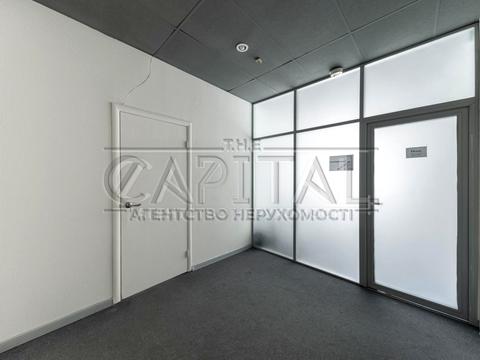 комерційна за адресою Ярославів Вал вул., 30/18