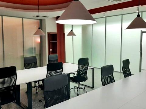 комерційна за адресою Воздвиженська вул., 60в