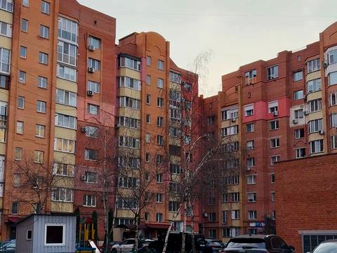 комерційна за адресою Соборності вул. (Жовтнева), 61А