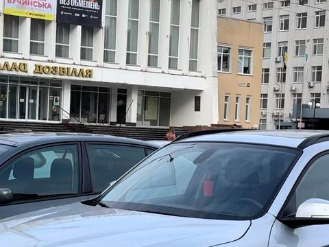 комерційна за адресою Соборності вул. (Жовтнева), 61А