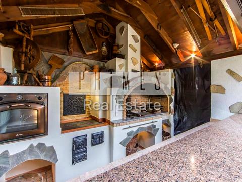 будинок за адресою Локомотивна вул., 28А