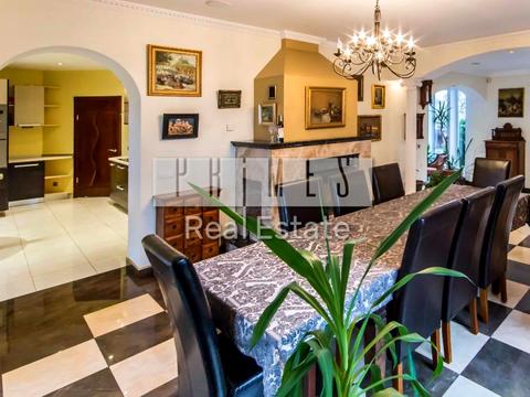 будинок за адресою Локомотивна вул., 28А