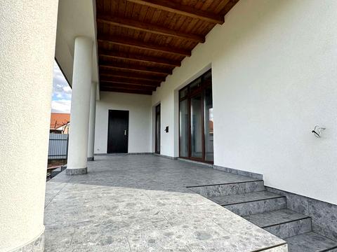 дом по адресу Свободи ул.