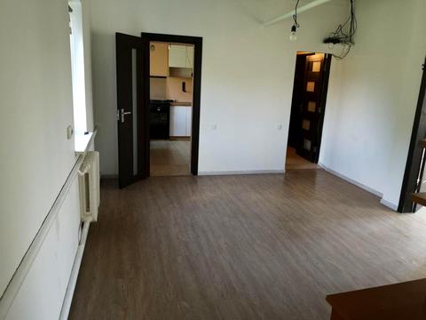 дом по адресу Вышгородская ул.