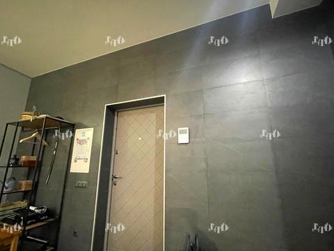 комерційна за адресою Микільсько-Слобідська вул., 10