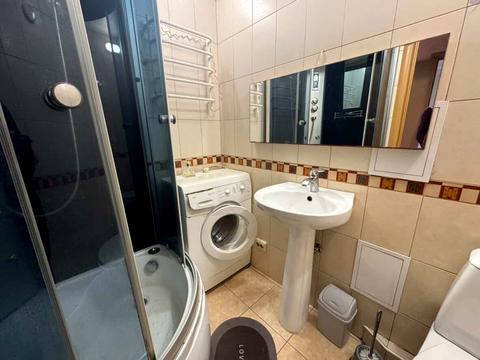 квартира по адресу Дмитрия Яворницкого просп. (Карла Маркса), 4