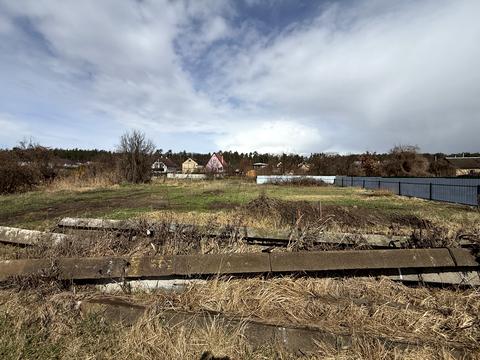 участок по адресу Молодіжна
