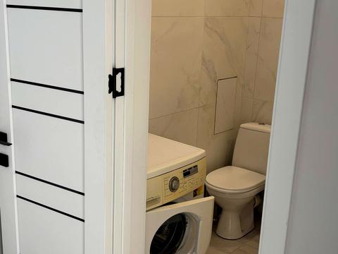 квартира за адресою Героїв Небесної Сотні просп., 40/1