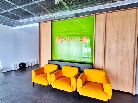 комерційна за адресою Юлії Залюбовської вул. (Путилівська), 16