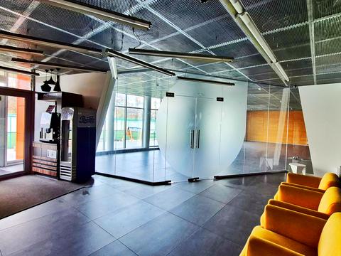 комерційна за адресою Юлії Залюбовської вул. (Путилівська), 16