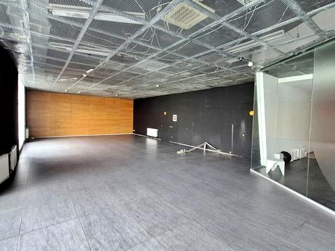 комерційна за адресою Юлії Залюбовської вул. (Путилівська), 16