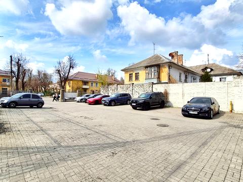 комерційна за адресою Юлії Залюбовської вул. (Путилівська), 16