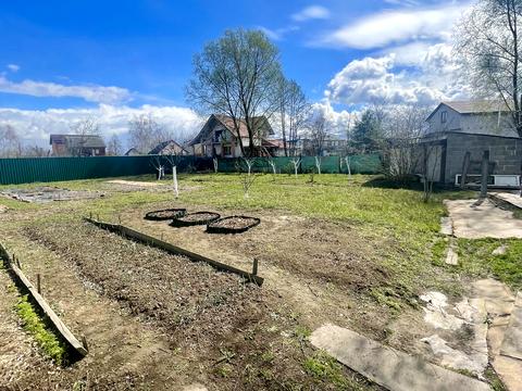 ділянка за адресою Садова вул.