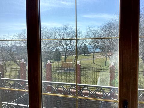 квартира за адресою Пляжна вул., 6