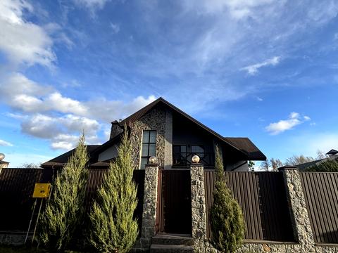 будинок за адресою Озерна