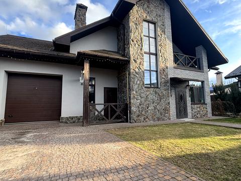 будинок за адресою Озерна