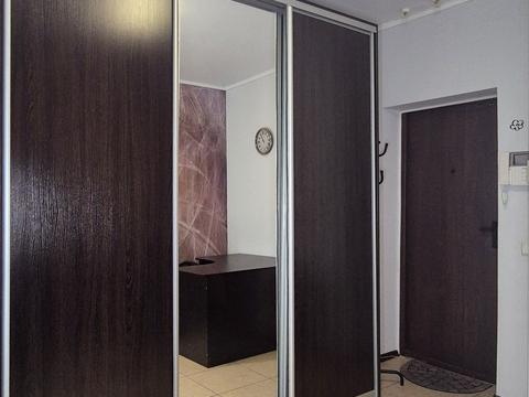 комерційна за адресою Раїси Окіпної вул., 10
