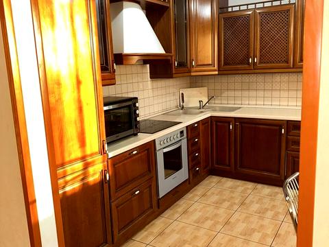 квартира за адресою Анни Ахматової вул., 43