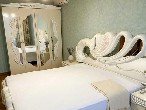 квартира за адресою Анни Ахматової вул., 43