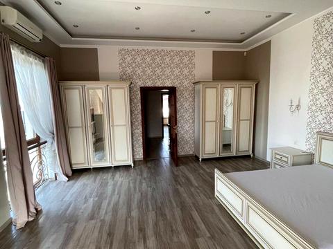 квартира за адресою Святослава Караванського вул. (Жуковського), 12