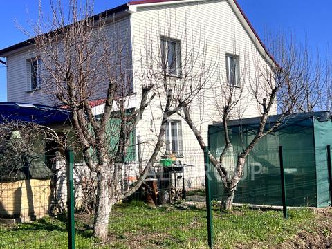 будинок за адресою Вишнева, 11