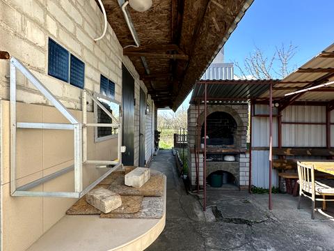 будинок за адресою Центральна вул.