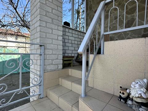 будинок за адресою Центральна вул.