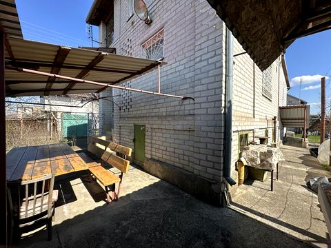 будинок за адресою Центральна вул.