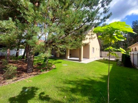 будинок за адресою Дніпровське шосе