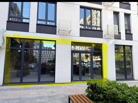 комерційна за адресою Салютна вул., (Будинок 02301-02303)