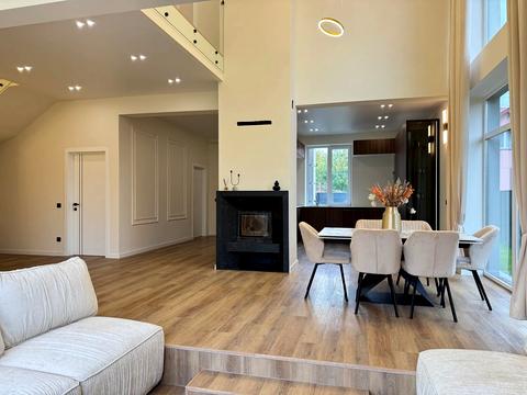 дом по адресу вул. квіткова