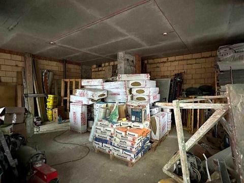 комерційна за адресою Олеся Бердника вул., 1-В