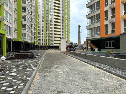 комерційна за адресою Олеся Бердника вул., 1-В