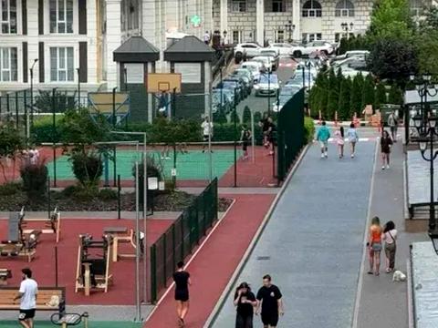 комерційна за адресою Михайла Максимовича вул. (Онуфрія Трутенка), 26-В