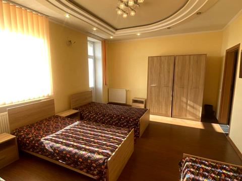 комерційна за адресою Промислова, 8