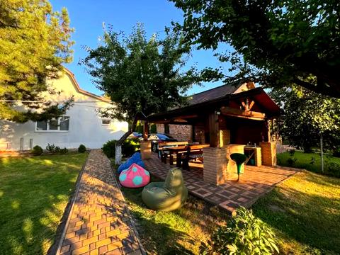 будинок за адресою Рубіновий