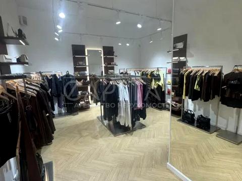 комерційна за адресою Лисенка вул., 4