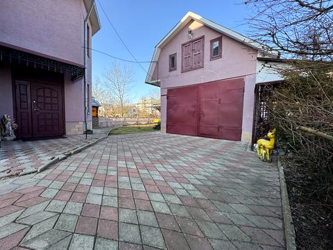 будинок за адресою Стефаника, 12