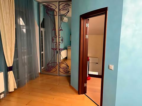 будинок за адресою Тюльпанова вул. (Червоноармійська)