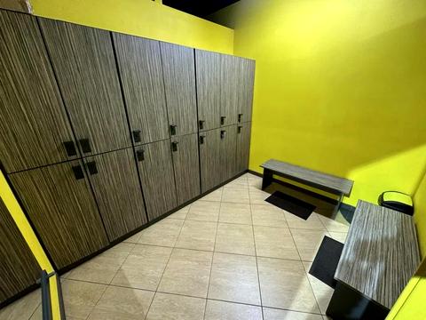 комерційна за адресою Івана Дяченка вул., 20