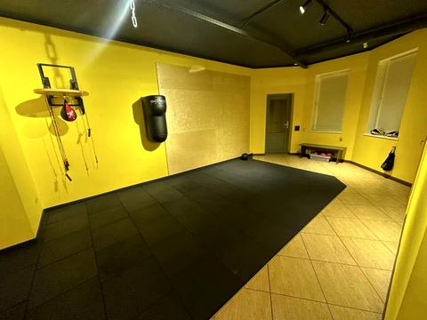 комерційна за адресою Івана Дяченка вул., 20