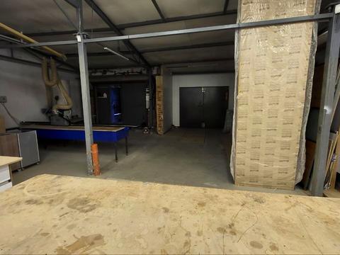 комерційна за адресою Європейська вул. (Фрунзе), 152А