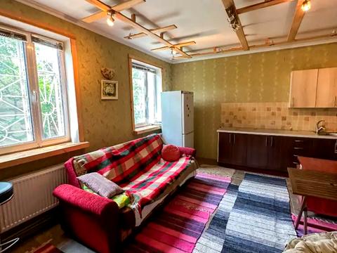 будинок за адресою Чарівна