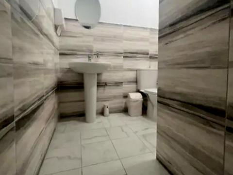 коммерческая по адресу Митрополита Шептицкого ул., 9