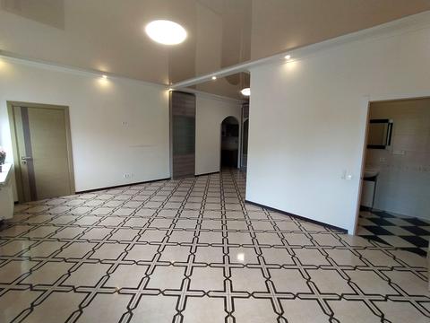 комерційна за адресою Жилянська вул., 118