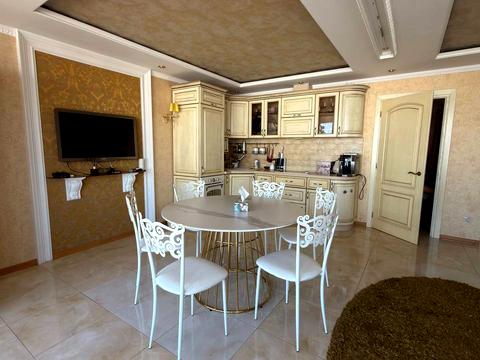 квартира за адресою Літературна вул., 12