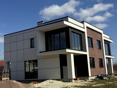 будинок за адресою Свободи вул.